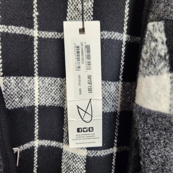 MINKPINK NWT Just Charming Shrug Poncho Gray Plaid OSFA Women's One Size - Picture 11 of 13
